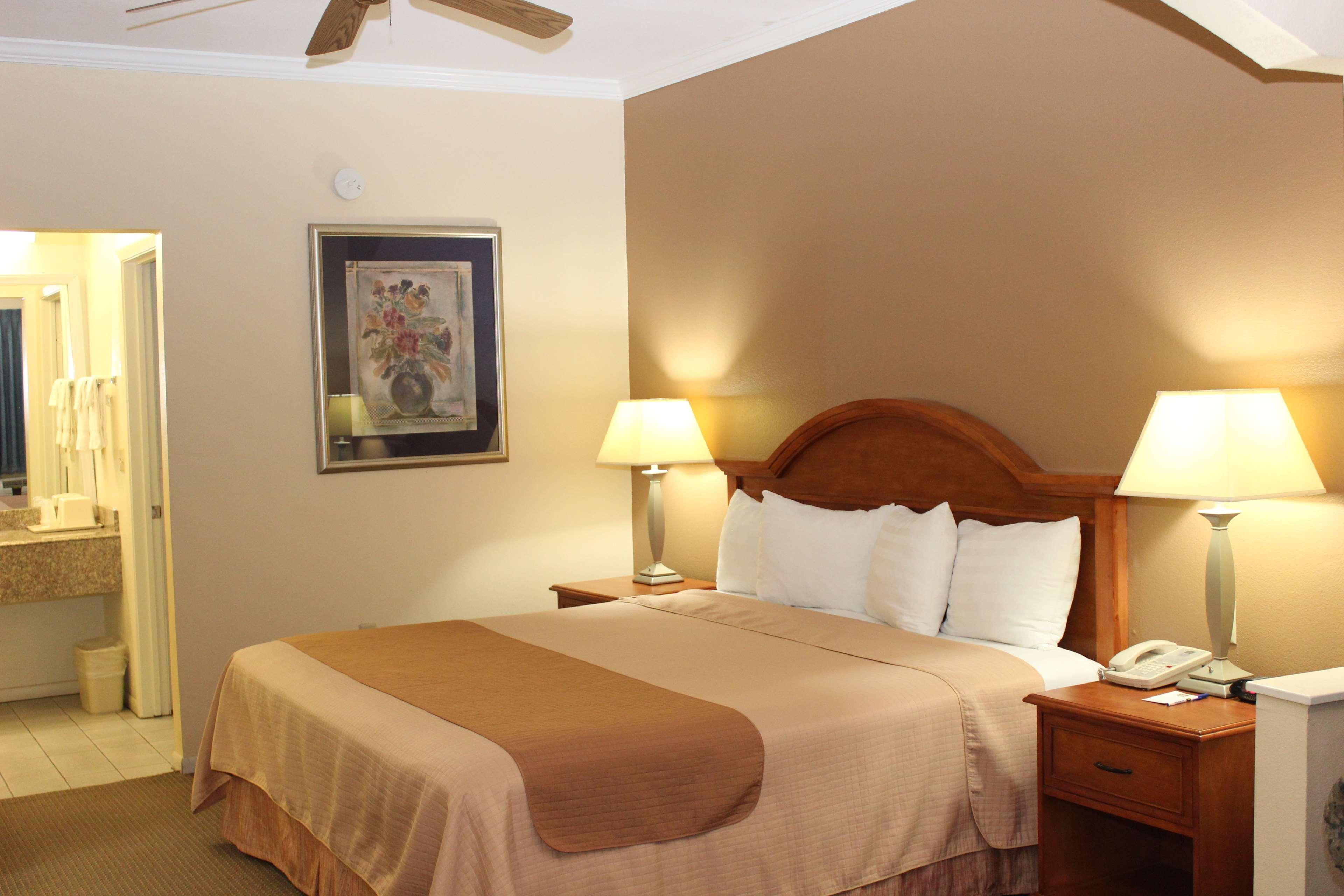 Inn Of Navasota Hotel Екстер'єр фото