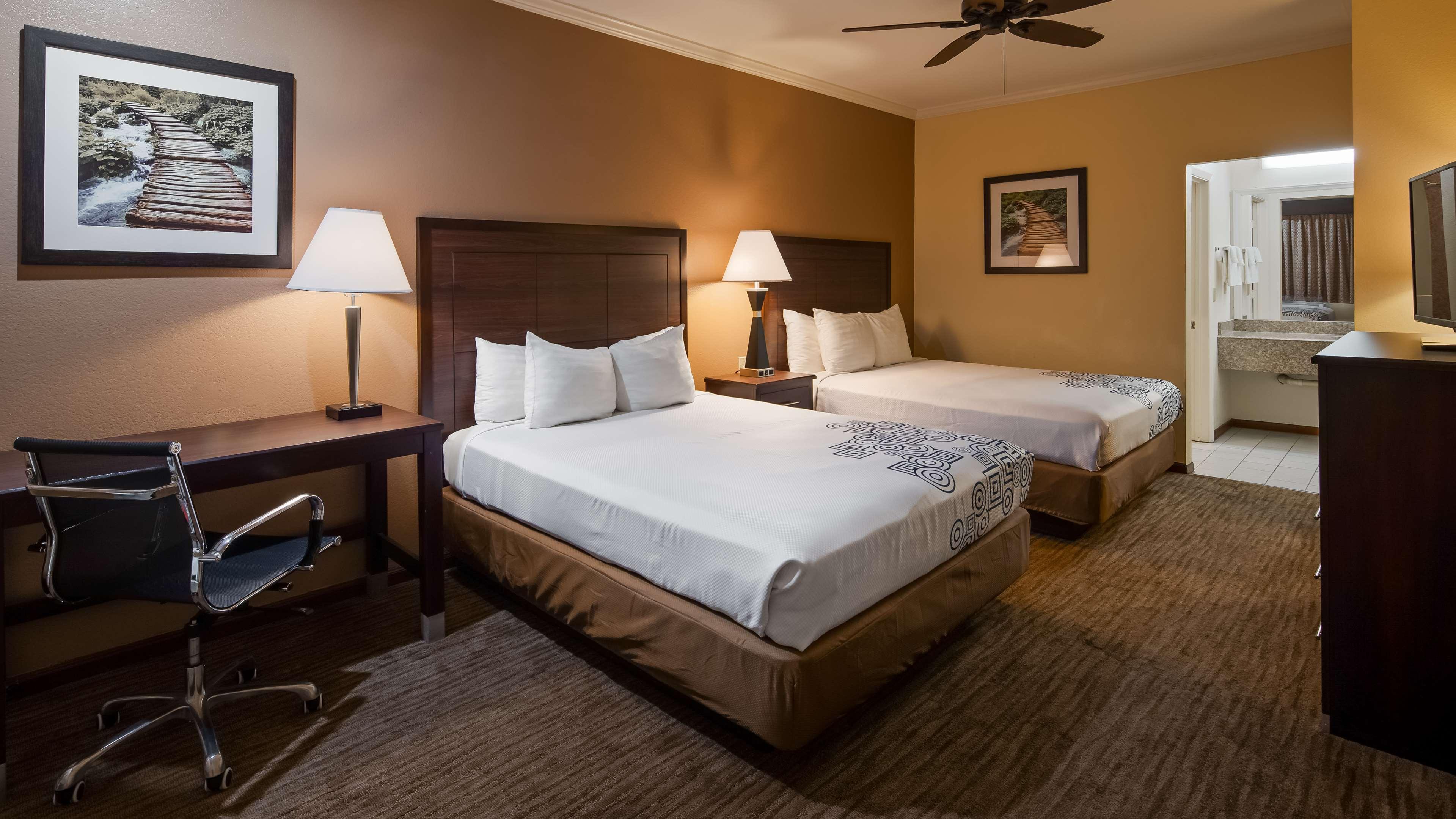 Inn Of Navasota Hotel Екстер'єр фото