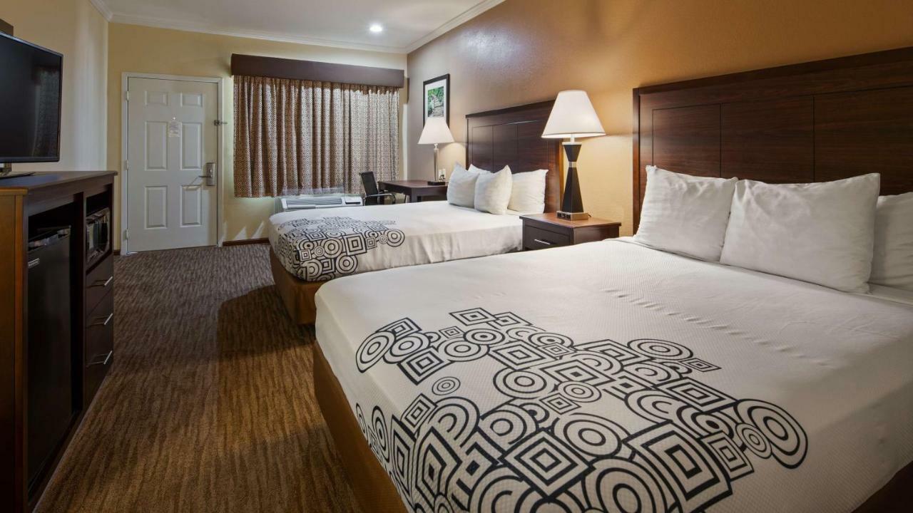 Inn Of Navasota Hotel Екстер'єр фото